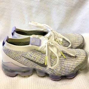 Nike VaporMax Flyknit True White/Barely Volt. Size 7.